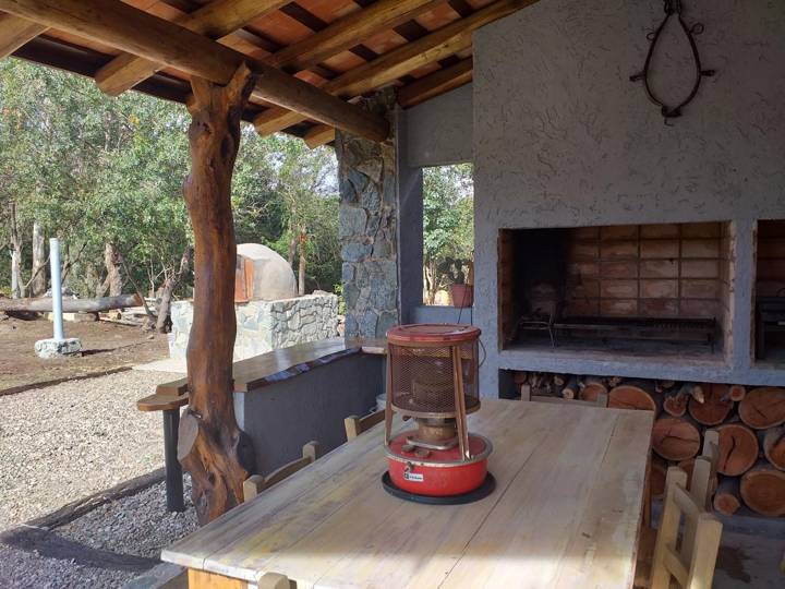 Galería con parrilla
